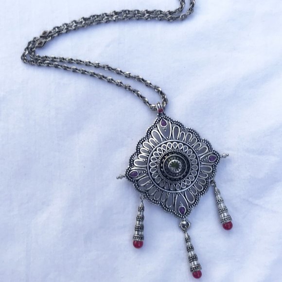 LUCKY BRAND Large Silver 3 Color Pendant Necklace - Picture 2 of 6